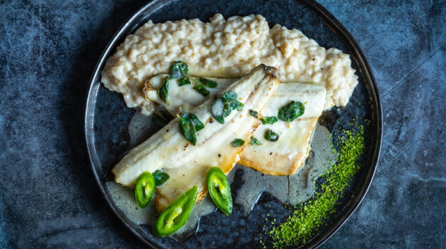 המנה במסעדת דולפין ים (צילום: חנה טייב)