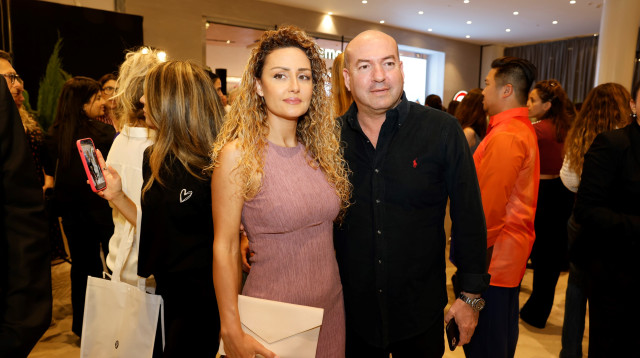 אייל ברקוביץ' ושרון כהן (צילום: לנס הפקות/רפי דלויה/ גיא יחיאלי/איה ואבי צלמים – משוחרר מזכויות יוצרים)