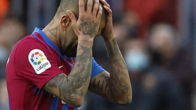 דני אלבס ברצלונה (צילום: רויטרס)