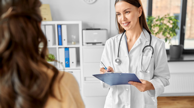 רופאה, אילוסטרציה (צילום: אינגאימג')