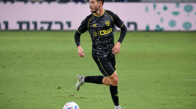 ההפסד במחזור הפתיחה עדיין יושב בראש. גרצ'קין (צילום: אריאל שלום)