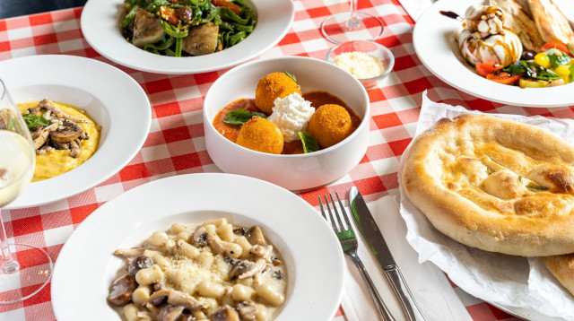 תפריט איטלקי חדש מאמא גרג קיץ 2023 (צילום: דוד מויאל)