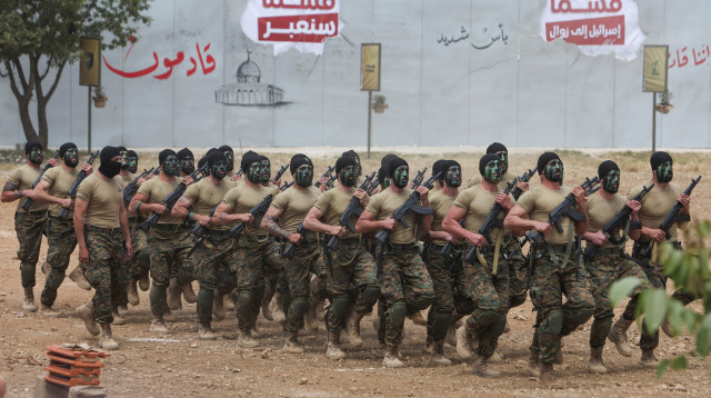 תרגיל חיזבאללה בדרום לבנון (צילום: רויטרס)