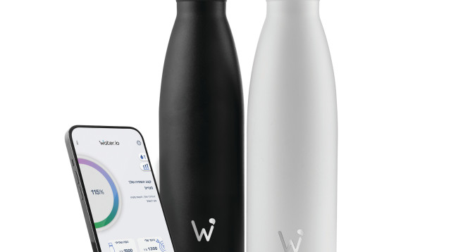 בקבוק ואפליקציה  (צילום: אימפקס)