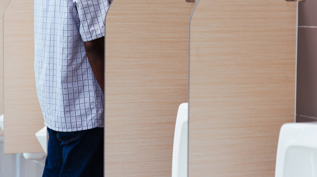 מומחה למחלות במערכת השתן חשף כי עד היום השתנתם לא נכון (צילום: אינג'אימג')