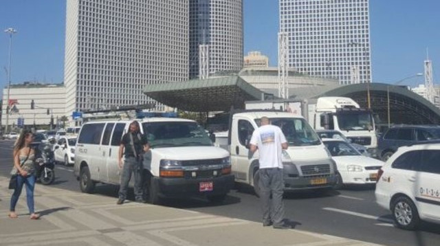 מחלף השלום. עבודות הפיתוח יתבצעו לאורך המדרכה הצפונית של גשר השלום (צילום: יואל מילר)