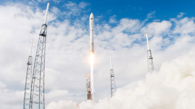 שיגור לווין אמריקאי (צילום: רויטרס)