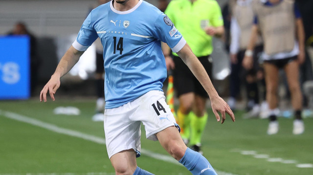 שחקן נבחרת ישראל דורון ליידנר (צילום: ברני ארדוב)