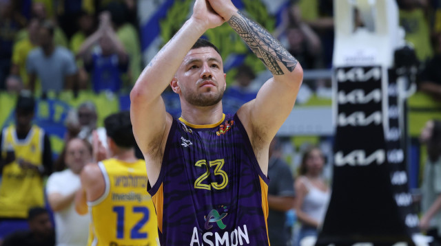 נתנאל ארצי הפועל חולון (צילום: דני מרון)