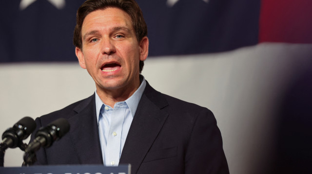 רון דה סנטיס (צילום: REUTERS/Scott Morgan)