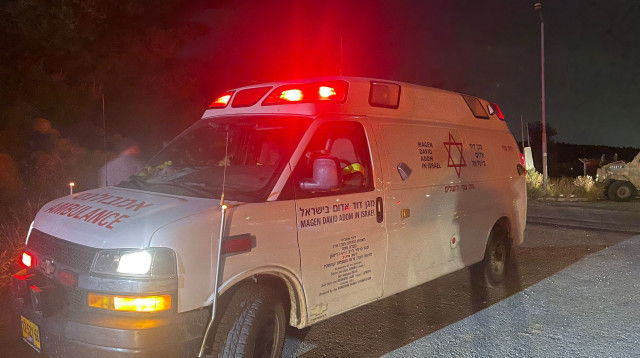 אמבולנס מד"א (צילום: שגב סגל/TPS)