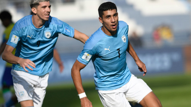 ענאן חלאילי לצד דור תורג'מן נבחרת ישראל עד גיל 20 (צילום: GettyImages)