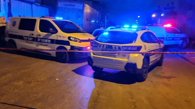 ניידות משטרה, אילוסטרציה (צילום: דוברות המשטרה)