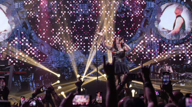 ההופעה של ווית'ין טמפטיישן (צילום: יאיר אבלסון, מגזין מטאליסט)