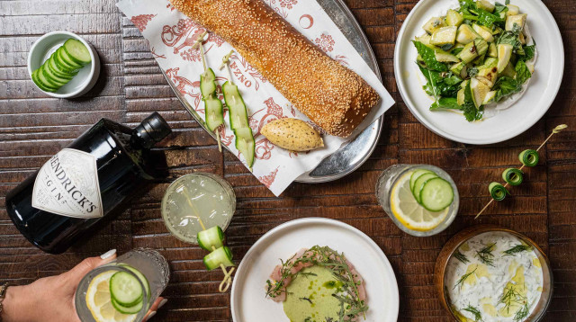 אונזה_ציזיקי_פאקוס שרוף_דג ים ומלפפון (צילום: זבוב סטודיו)