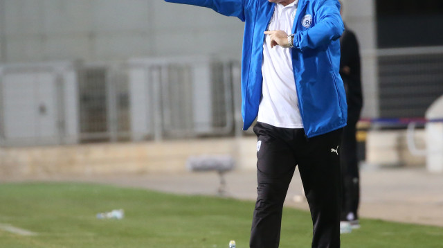 ניר לוין מאמן הנבחרת הצעירה של ישראל (צילום: מערכת וואלה!, אודי ציטיאט)