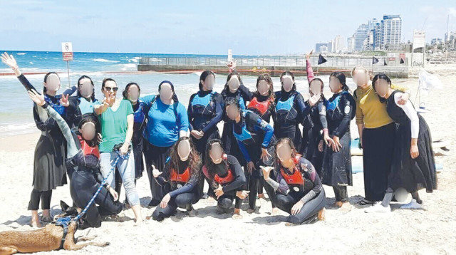 קבוצת גלישה  (צילום: אדיר אוזן)