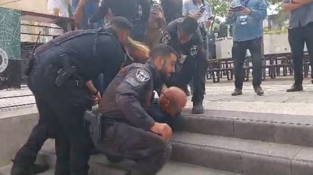 מעצר אמיר השכל (צילום: אפרת ספרן)