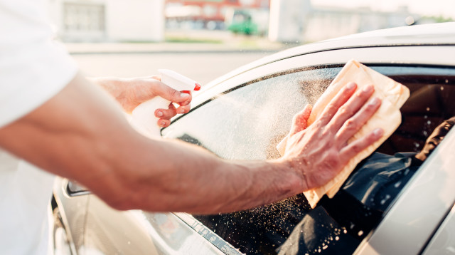 ניקיון הרכב הוא לא עונש. אפשר להפוך אותו לחוויה (צילום: אינג אימג')