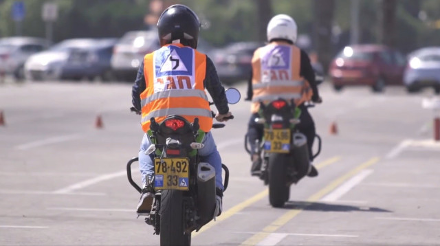 שיעור רכיבה, ארכיון (למקום ולמצולמים אין קשר לנאמר בכתבה) (צילום: חגי אופנועים)