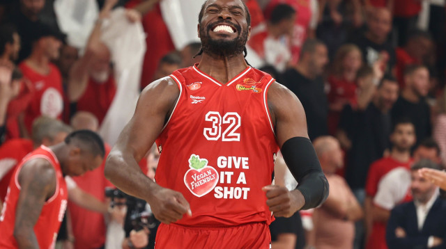 שחקן הפועל תל אביב צ'ינאנו אונואקו (צילום: דני מרון)