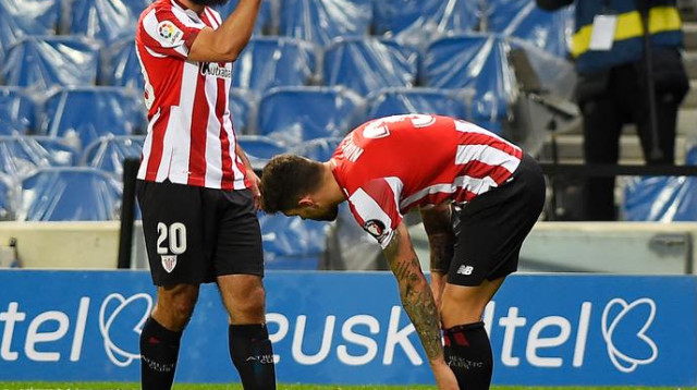 איזו דרמה. אסייר וייליברה (צילום: GettyImages, ANDER GILLENEA/AFP)