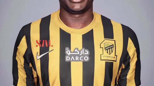 אנגולו קאנטה במדי אל איתיחאד (צילום: צילום מסך, מתוך טוויטר)