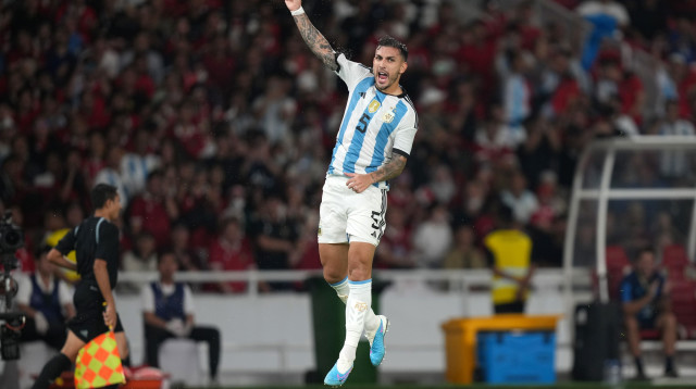 לאנדרו פארדס, קשר נבחרת ארגנטינה (צילום: GettyImages, Thananuwat Srirasant)