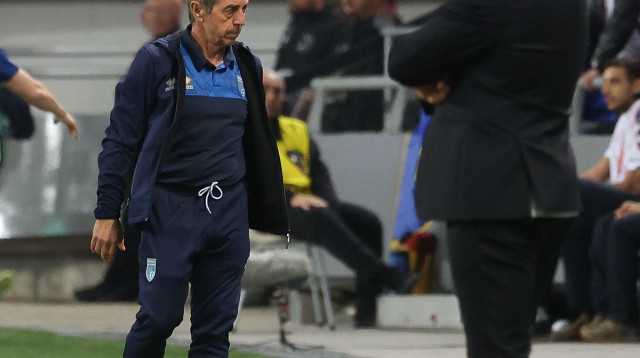 אלן ז'ירס מאמן נבחרת קוסובו (צילום: ברני ארדוב)