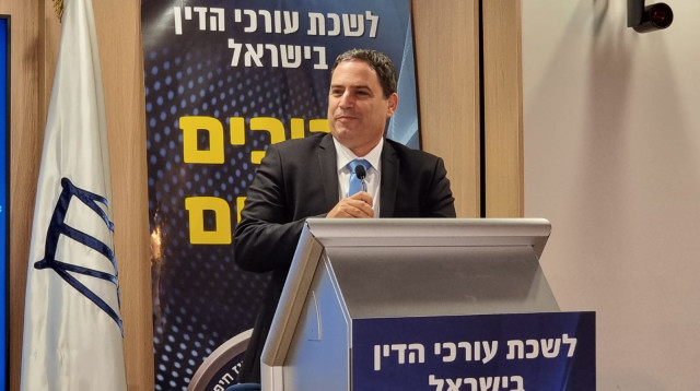 עו"ד עמית בכר (צילום: אברהם בלוך)