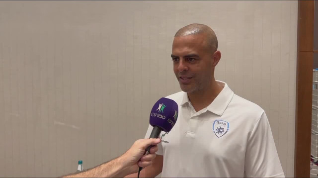 גיא לוזון, מאמן הנבחרת הצעירה לפני חצי גמר היורו נגד אנגליה (צילום: ספורט 1)