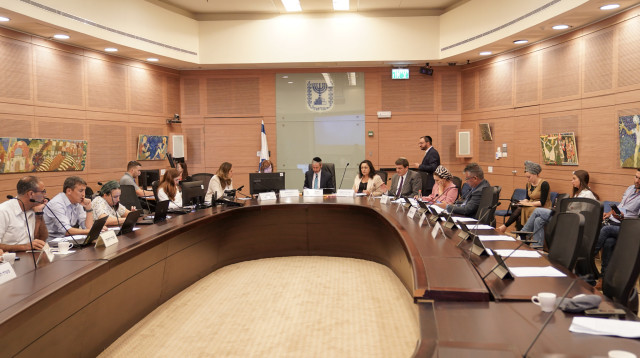 דיון בוועדת החינוך (צילום: דני שם טוב, דוברות הכנסת)