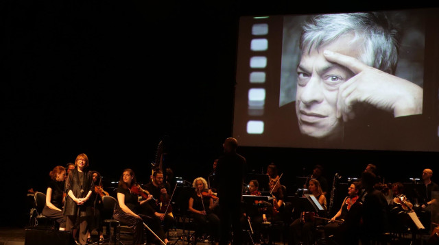 תזמורת המהפכה במחווה ליוסי בנאי (צילום: קיץ ברבנר)