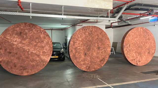 תמיר צדוק _תערוכה מה קורה גבר במרכז לאמנות דיגיטלית חולון (צילום: תמיר צדוק)