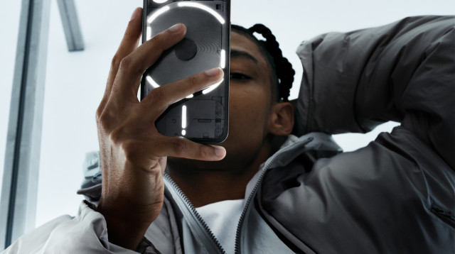 Phone (2) של Nothing (צילום: יח"צ)