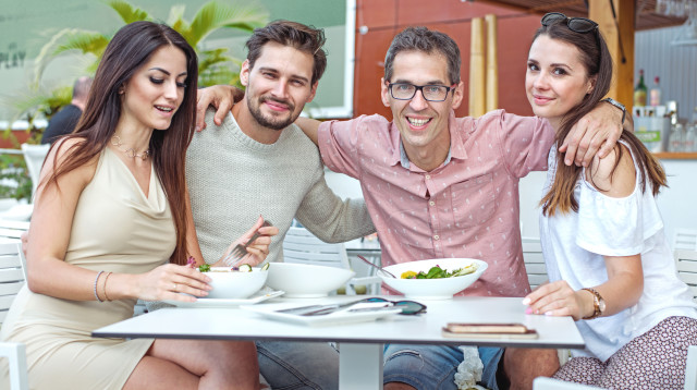 חברים, אילוסטרציה (צילום: אינגאימג')