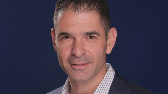 חי גאליס מנכ"ל ביג   (צילום: ביג מרכזי קניות)