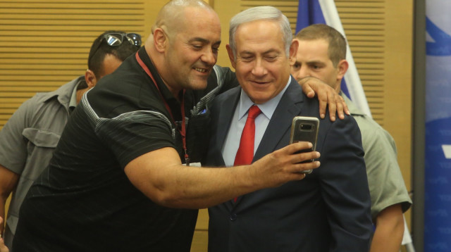 בנימין נתניהו ואיציק זרקא (צילום: מרק ישראל סלם)