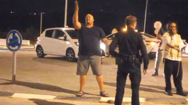 איציק זרקא נגד המפגינים (צילום: צילום מסך רשתות חברתיות לפי חוק 27א לזכויות יוצרים)