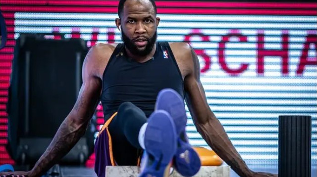 "היה לי טוב בחולון, אבל לפעמים גם דברים טובים נגמרים". כריס ג'ונסון (צילום: אתר רשמי, ליגת האלופות)