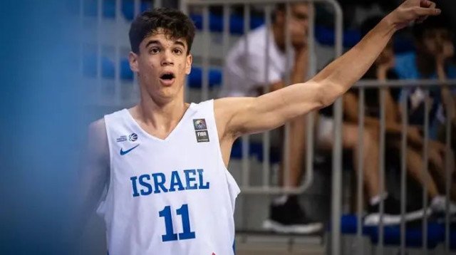 ניצחון מרשים. שחר דורון (צילום: אתר רשמי, fiba.com)