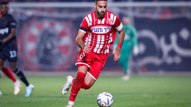 על הכוונת של ריינה. גנאים (צילום: מאור אלקסלסי)