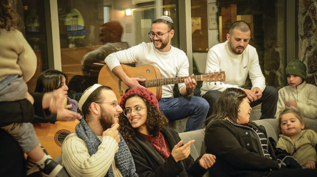 פנים אל פנים  (צילום: Shani Salach photography)