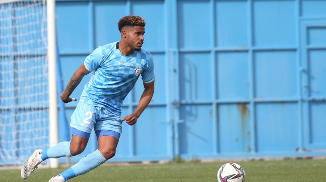 מייקל צ'ילאקה, שחקן בית"ר תל אביב בת ים (צילום: אודי ציטיאט)