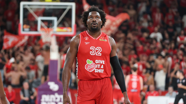 צ'ינאנו אונואקו הפועל תל אביב (צילום: לירון מולדובן)