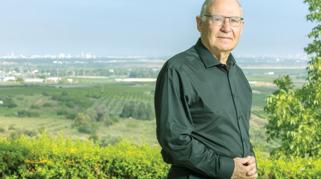 עמוס ידלין (צילום: יוסי אלוני)