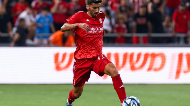 שחקן הפועל תל אביב רז טוויזר (צילום: דני מרון)