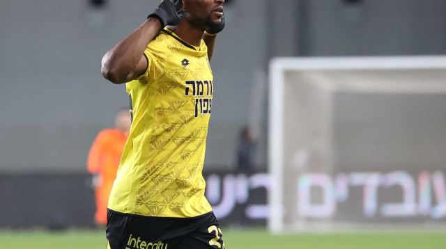 פטריק טוומאסי, שחקן מכבי תל אביב (צילום: ברני ארדוב)