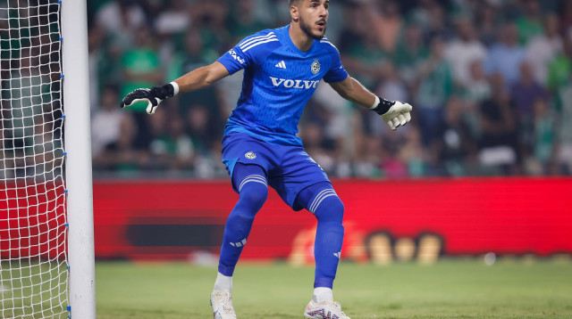 איתמר ניצן שוער מכבי חיפה (צילום: מאור אלקסלסי)