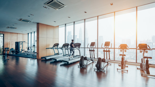 חדר כושר (צילום: אינג'אימג')